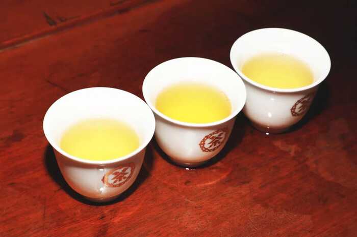 新品上市  中茶九龙贡茶 曼松 普洱茶（生茶）紧压茶