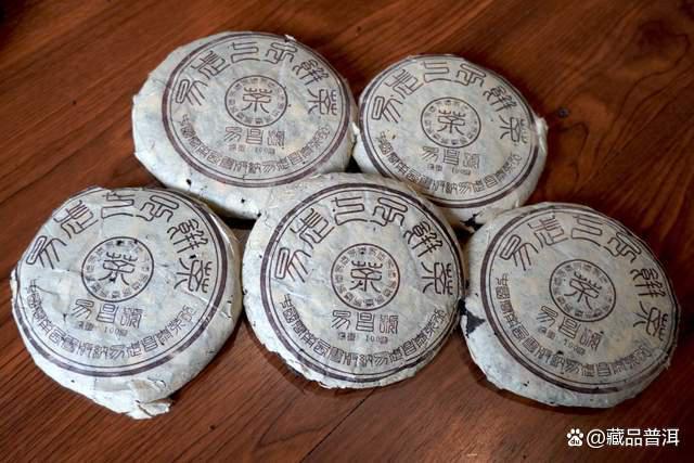99易昌号小饼品鉴：早期易武纯料茶的标杆之作