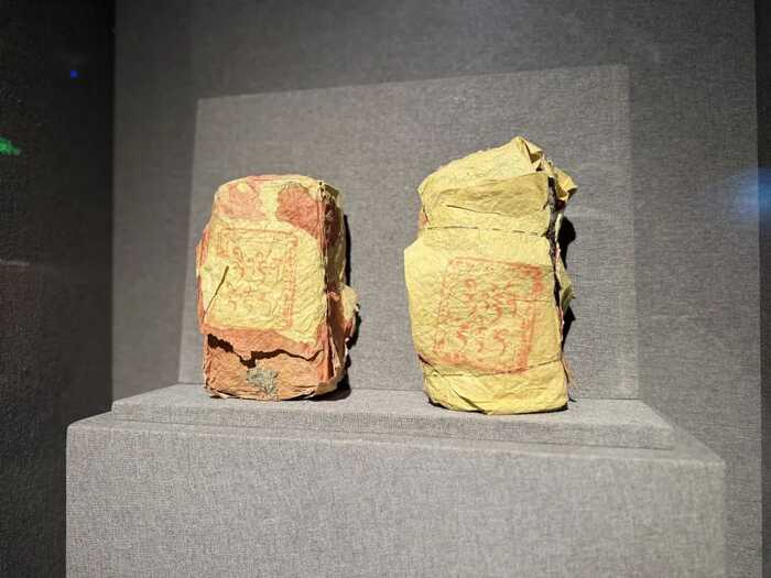 雅安茶香飘雪域 续写传承新篇章 ——《布达拉宫·姜氏古茶》新书发布会暨非遗藏茶体验馆开幕仪式在拉萨举行