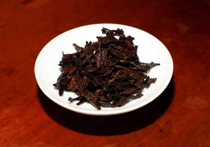 藏古今之醇，酿惊鸿之柔  中茶古树熟茶 陈香·溪甜 普洱茶(熟茶)紧压茶