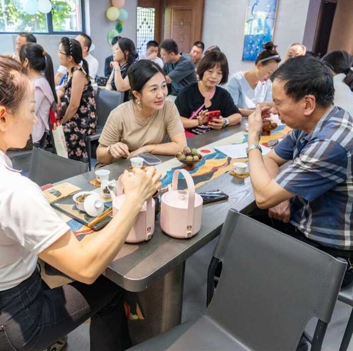 大益“生态青砖”品藏会全国8城举办，500余名藏友一试钟情