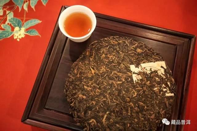 四五六星孔雀班章辨识指南：勐海茶厂经典藏品鉴别要点