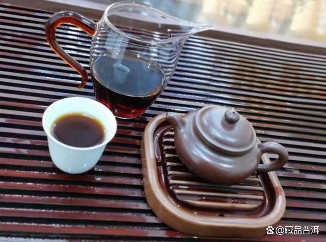 大益1994年首批熟茶砖，第一版大益商标，极具收藏价值！