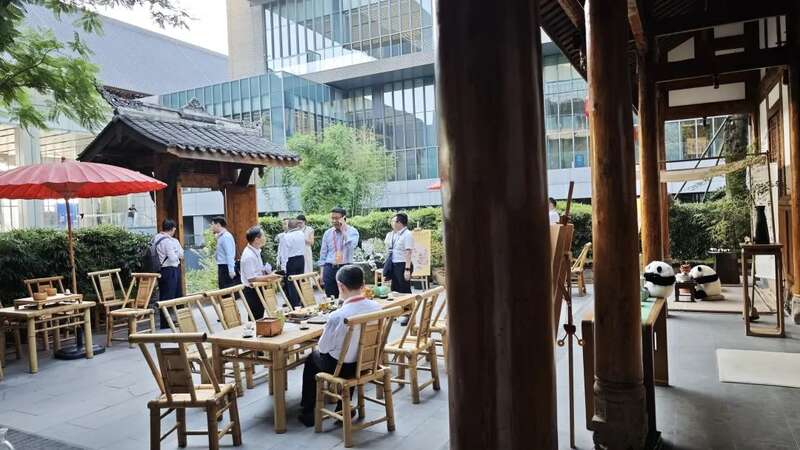 一带一路”科技交流大会开幕 蒙顶山茶文化惊艳亮相“成都院子”