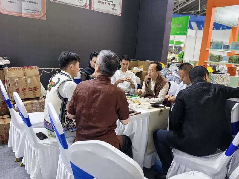 昌宁红茶亮相哈尔滨茶博会 北疆市场启新篇