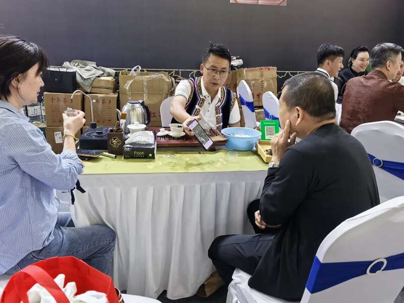 昌宁红茶亮相哈尔滨茶博会 北疆市场启新篇