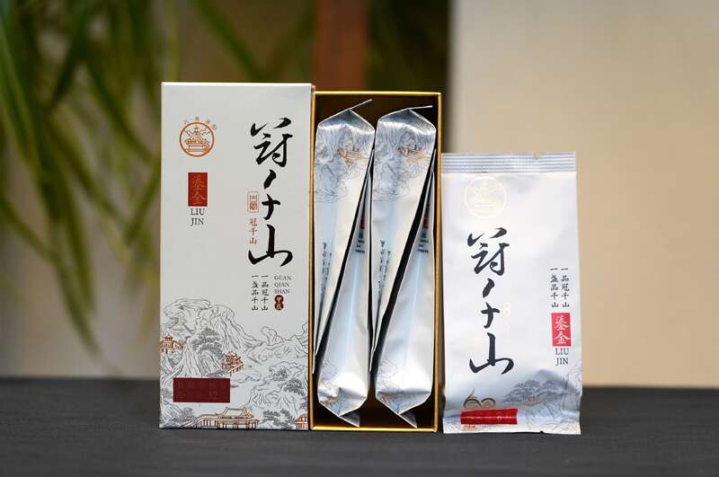 八角亭冠千山鎏金重磅上市！古树臻味，岁月鎏金的醇香典藏