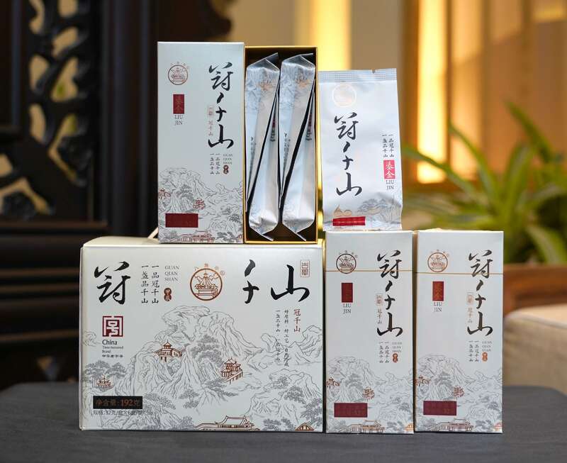 八角亭冠千山鎏金重磅上市！古树臻味，岁月鎏金的醇香典藏