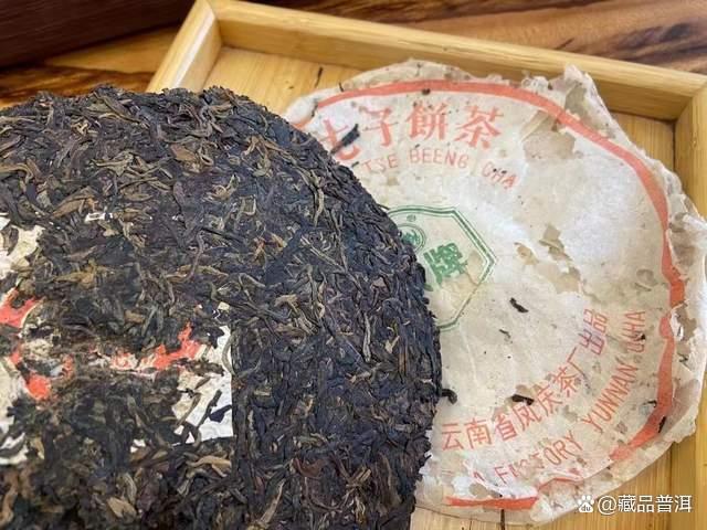 普洱茶收藏经典：96凤牌青饼品质解析