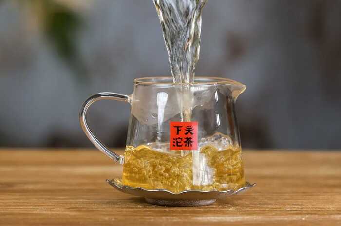 下关冰岛古树饼茶：五寨交响 科学拼配的味觉魔法