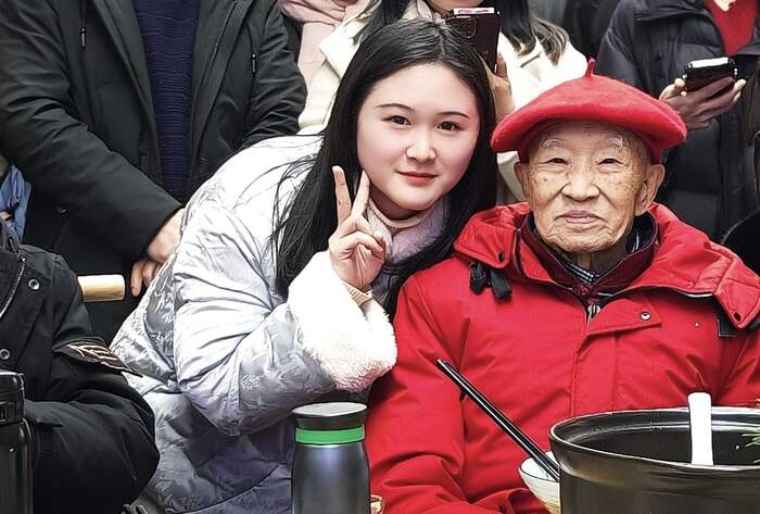 “双轨”推进非遗传承：一位95后女孩的“茶叶复兴”梦