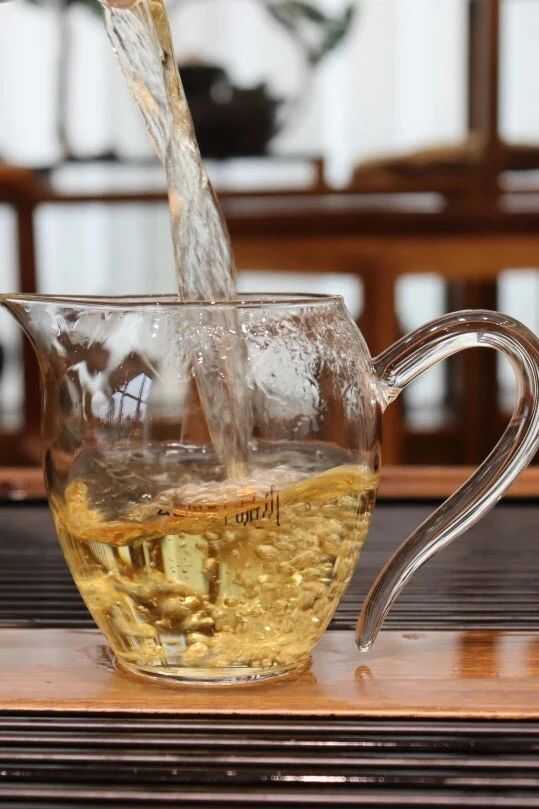 嘉木月光白  白茶之上的白茶，邂逅时光珍藏的美好