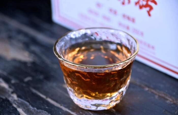 《一块传统普洱茶砖的故事》