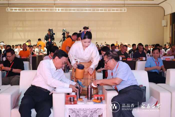 如何诠释“非遗”“农遗”时代新价值？中国白茶引领者打个样！