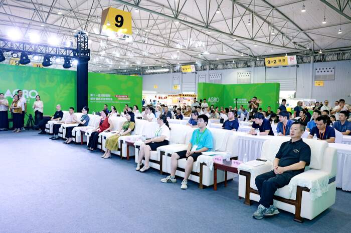 特早茶品鉴会见证川南茶乡振兴密码 纳溪特早茶(成都)推介品鉴活动圆满举行,共话早春茶韵与乡村振兴新图景