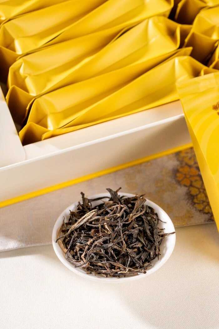 茶香四溢，品味四季。生熟红白，带您领略不同风味。