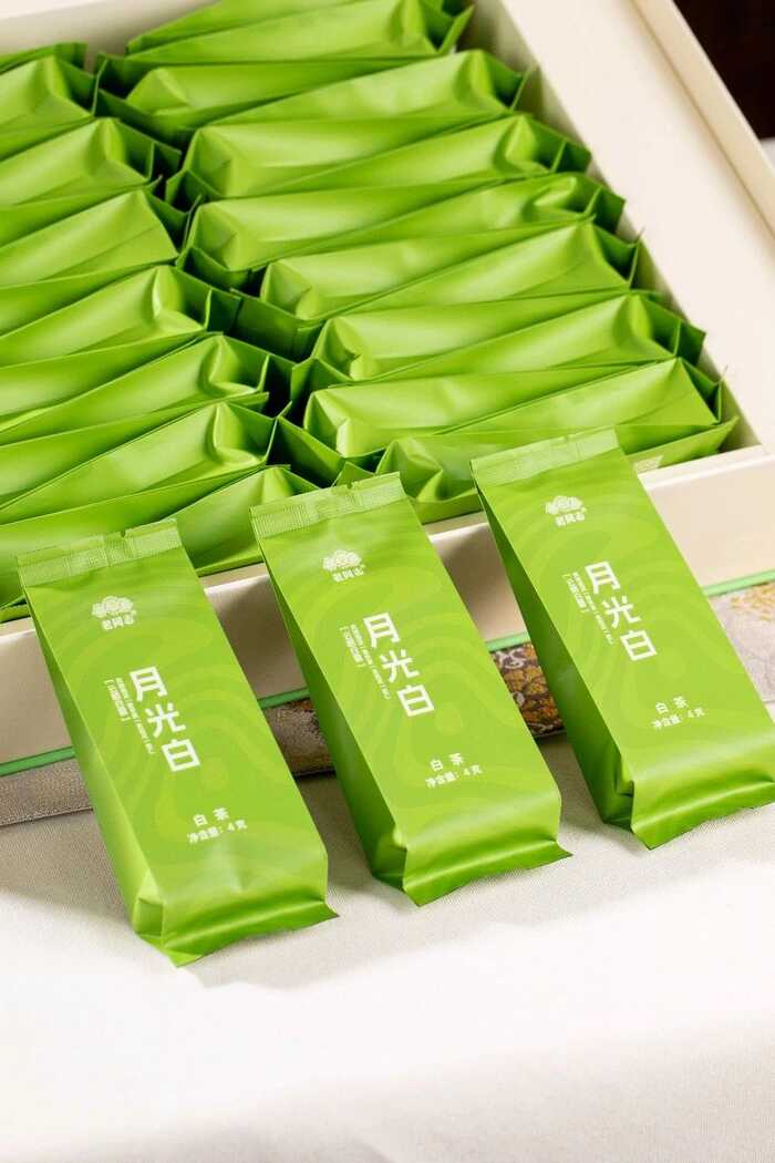 茶香四溢，品味四季。生熟红白，带您领略不同风味。