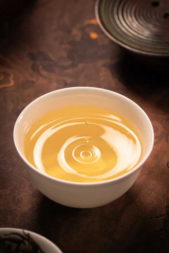 新品上市：中茶号级冰岛五寨 普洱茶（生茶）紧压茶