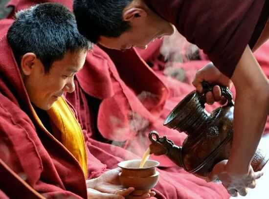 60周年，看西藏的这片“绿叶”如何跨越高原，绽放出金色光芒