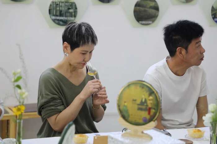 中茶云南举办秋季跨界茶会，深化战略合作共鉴茶韵