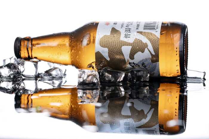 冰镇普洱会冒泡？云南人把茶玩出了新高度！