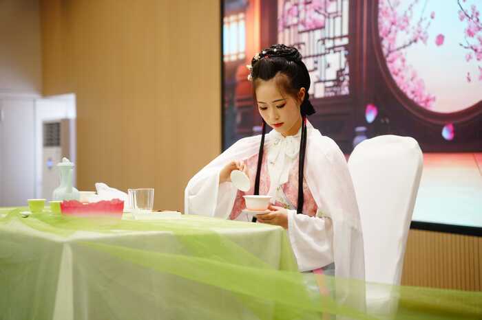 龙行四海·茶和天下：“蒙顶山茶杯”首届龙行十八式非遗技艺大赛精彩开赛