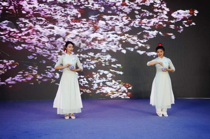 龙行四海·茶和天下：“蒙顶山茶杯”首届龙行十八式非遗技艺大赛精彩开赛