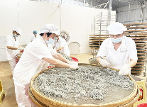 来凤何以荣膺“世界藤茶之乡”