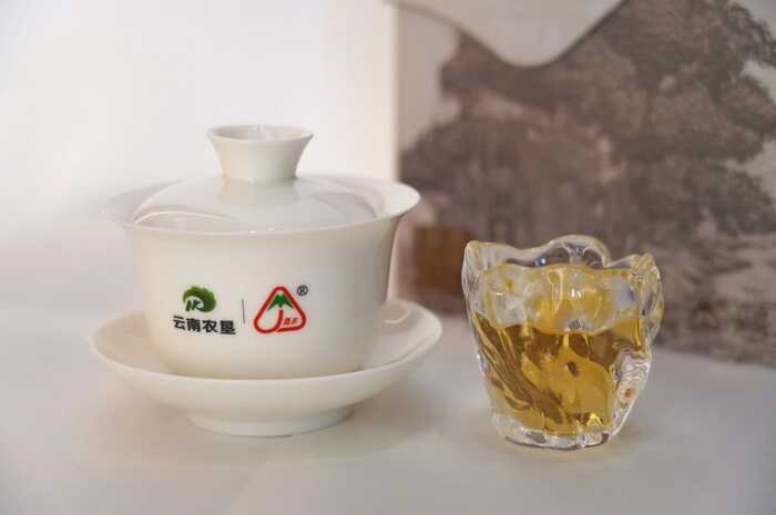 八角亭嘉木景谷蜜香白茶 茶祖老树孕育的舌尖瑰宝