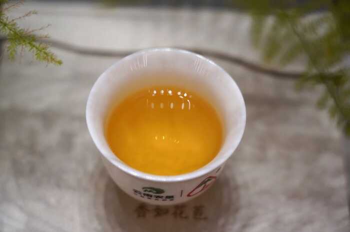 八角亭嘉木景谷蜜香白茶 茶祖老树孕育的舌尖瑰宝