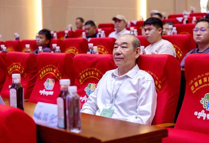 陈升茶业荣获“乡村振兴龙头企业”，陈升河董事长荣膺“勐海荣誉市民”