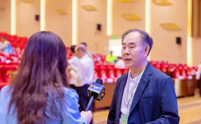 陈升茶业荣获“乡村振兴龙头企业”，陈升河董事长荣膺“勐海荣誉市民”