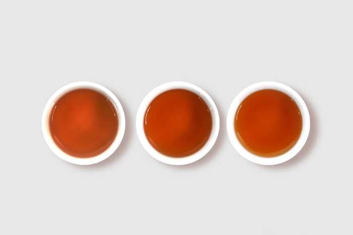 新品上市  中茶年份九十年代老茶-御极 普洱茶（生茶）紧压茶