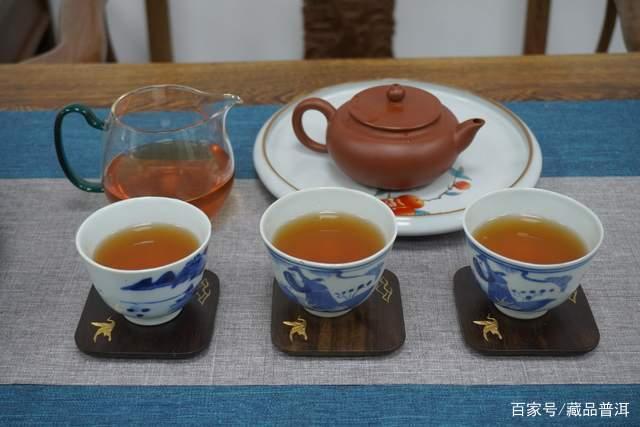 品鉴普洱茶，要谢绝湿仓，但不要一味追求干仓