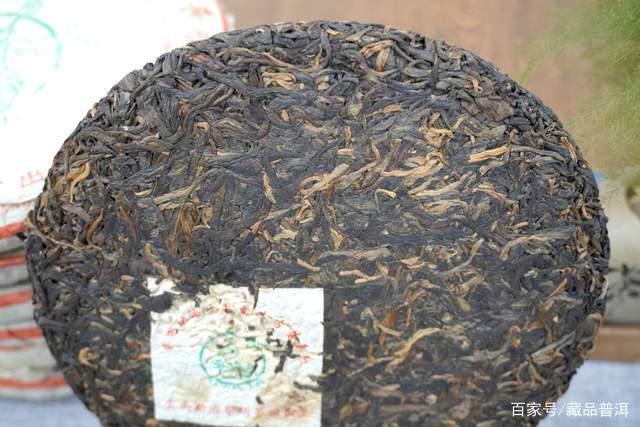 品鉴普洱茶，要谢绝湿仓，但不要一味追求干仓