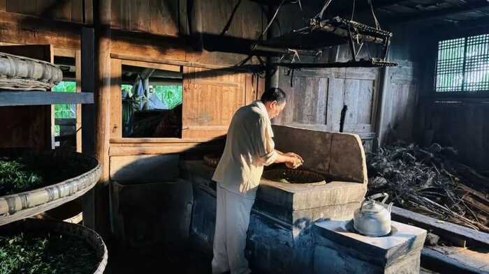 蒙顶山匠人张跃华:茶香千年匠心助力乡村振兴 五十载茶香浸染,一颗匠心守传承 记国家级乡村工匠(大师)张跃华