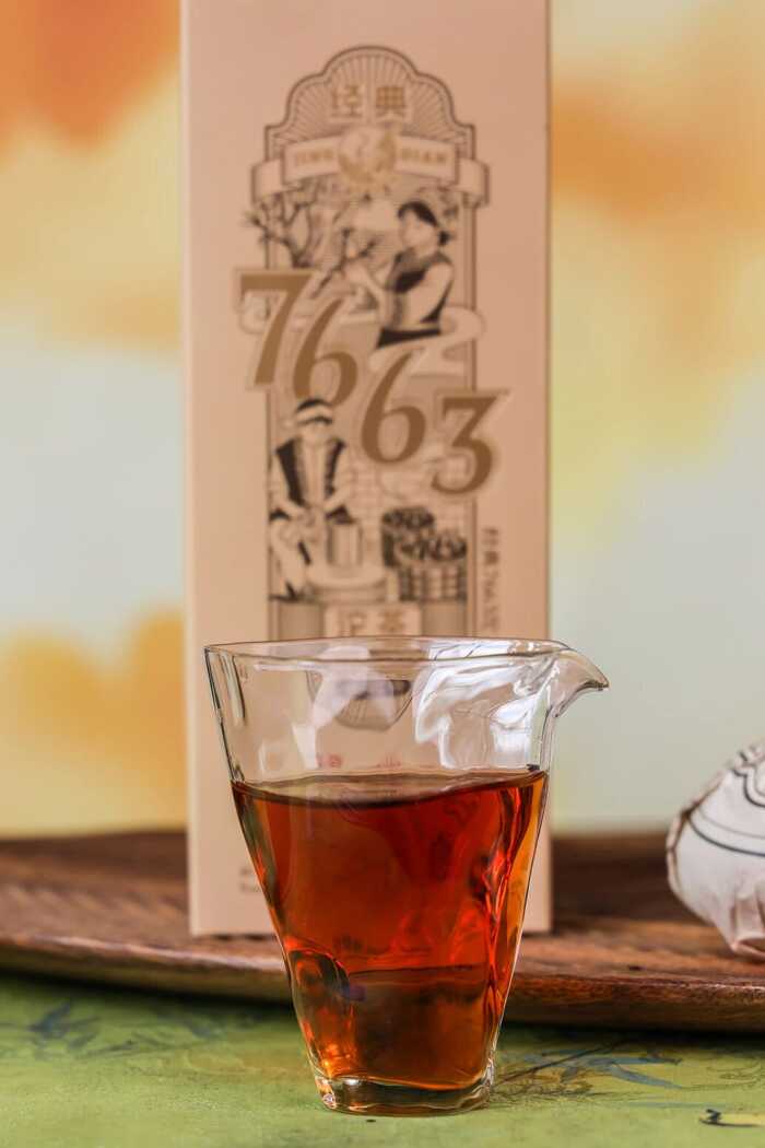 下关经典7663沱茶：源自1976的焦糖香醇，盒装升级版惊艳来袭！