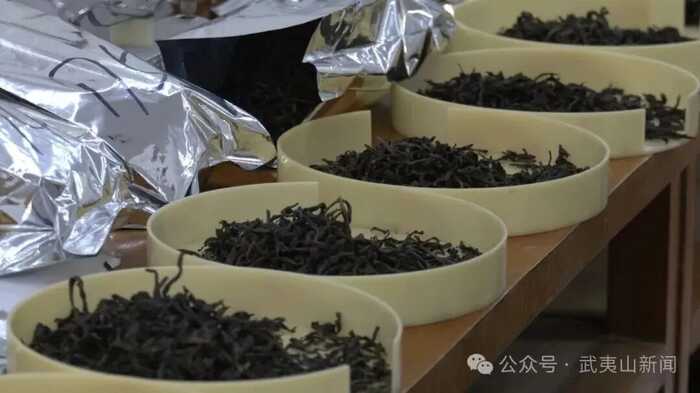 第十八届“中国茶乡杯”茶王赛开始审评