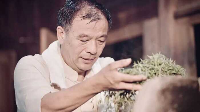 五十载茶香浸染，一颗匠心守传承 记国家级乡村工匠（大师）张跃华