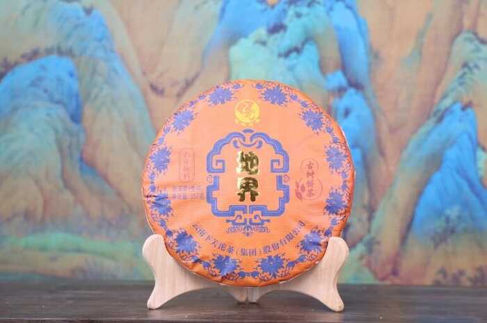�勐库大雪山地界老寨古树茶:界与茶的高远之韵 下关2025地界古树饼茶,经典归来!