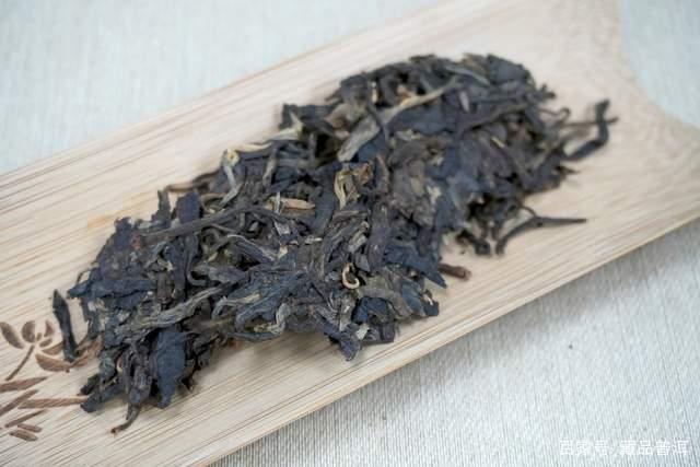 普洱茶收藏存储冲泡技巧:茶质、环境与品鉴要点 普洱茶收藏存储冲泡技巧:茶质、环境与品鉴要点