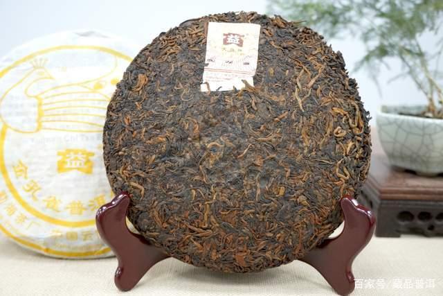 2006金孔雀熟饼：经典老茶的陈化魅力与口感解析