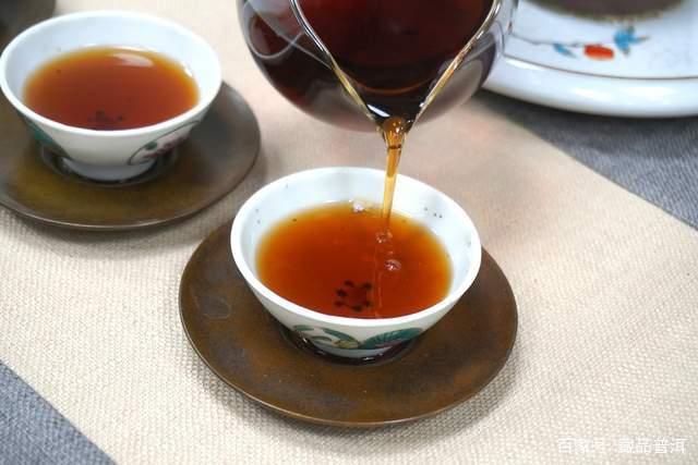 2006金孔雀熟饼：经典老茶的陈化魅力与口感解析