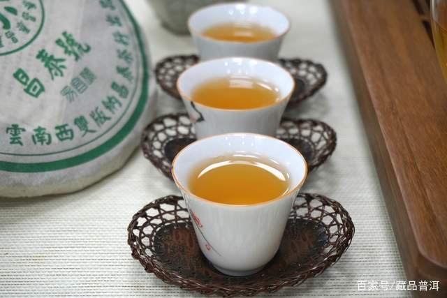 普洱茶选购三大误区揭秘：价格、年份与茶型选择