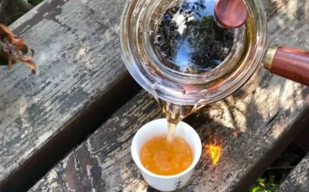 如何辨别日照红梅茶品质的好坏.jpg