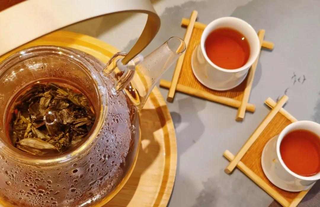 金花茯砖茶四季养生妙用，温暖又清新